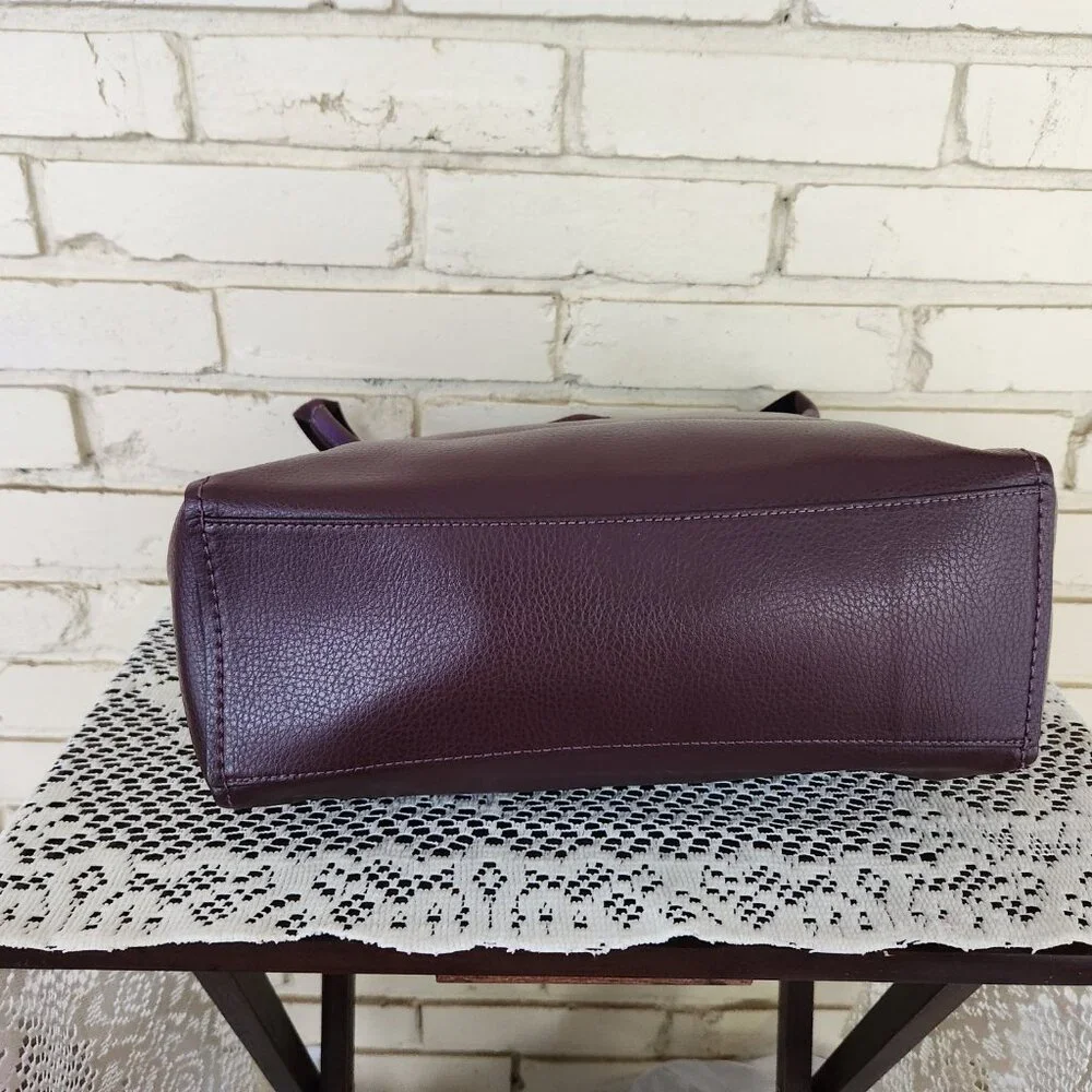 New Coach Derby Rasberry Leather Shoulder Bag Tote Purse